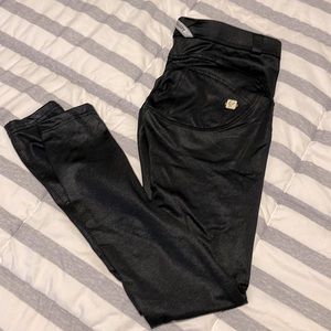 Excellent used condition!! Freddy butt shaping jeans. Size XSmall. Shiny black